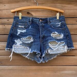 American Eagle Vintage Hi Rise Festival Denim Jean Shorts Distressed Sz 8 - 31”